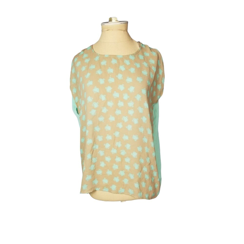 Forever 21 Hello Kitty Forever Size Small